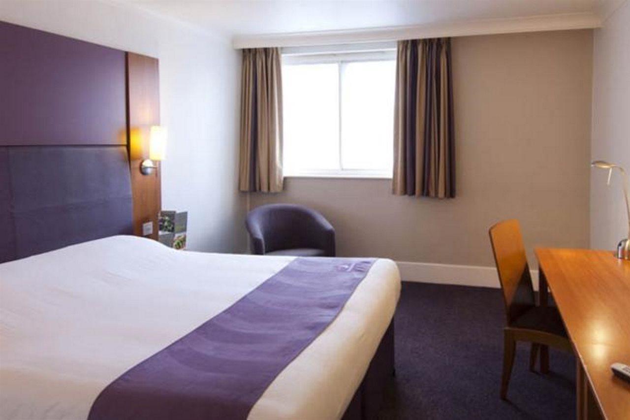 Premier Inn Bristol South Zewnętrze zdjęcie
